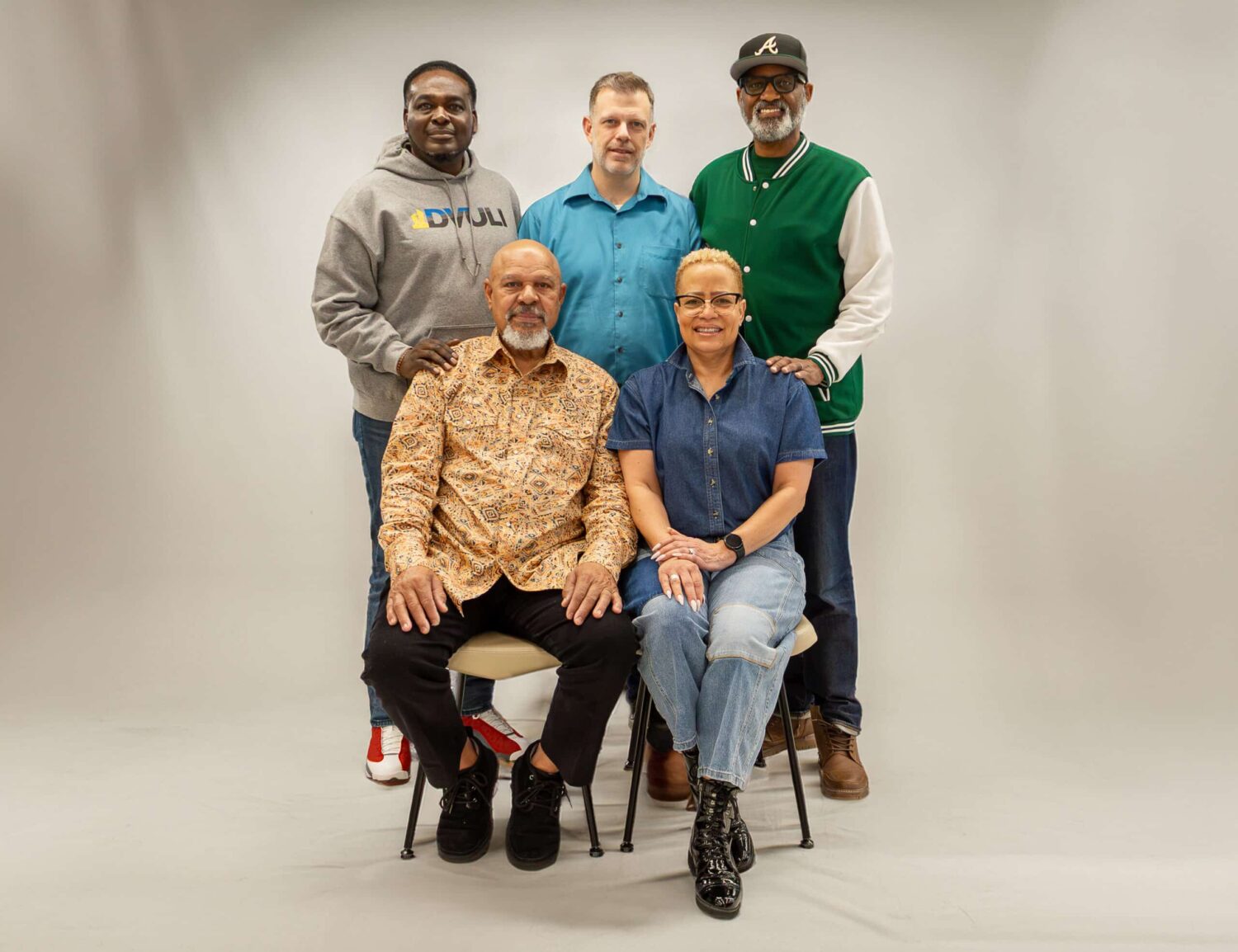 DVULI Urban Youth Leaders pose for a photo